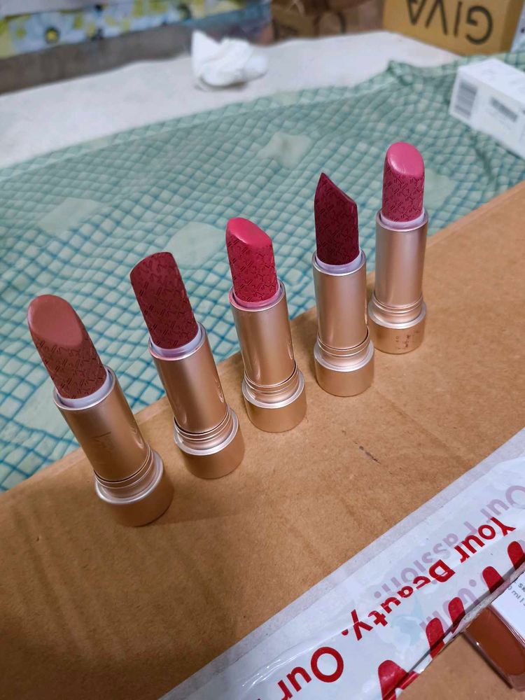 kay beauty Set of 5 Matte Lipsticks