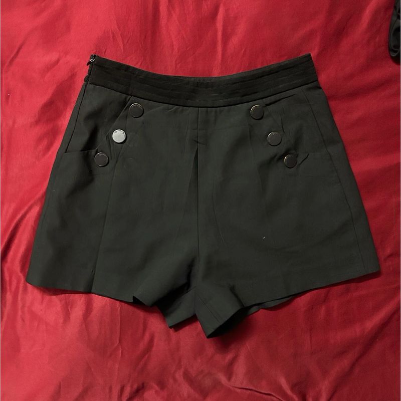 Stylish Black Button Detail Shorts
