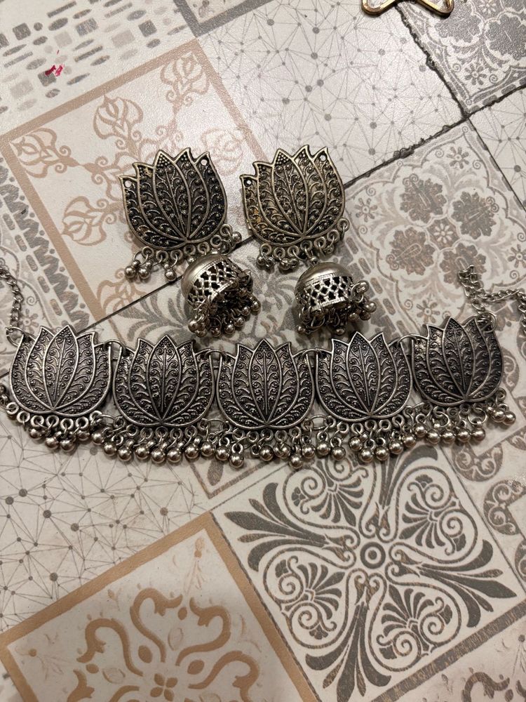 Oxidized Silver Lotus Choker Set