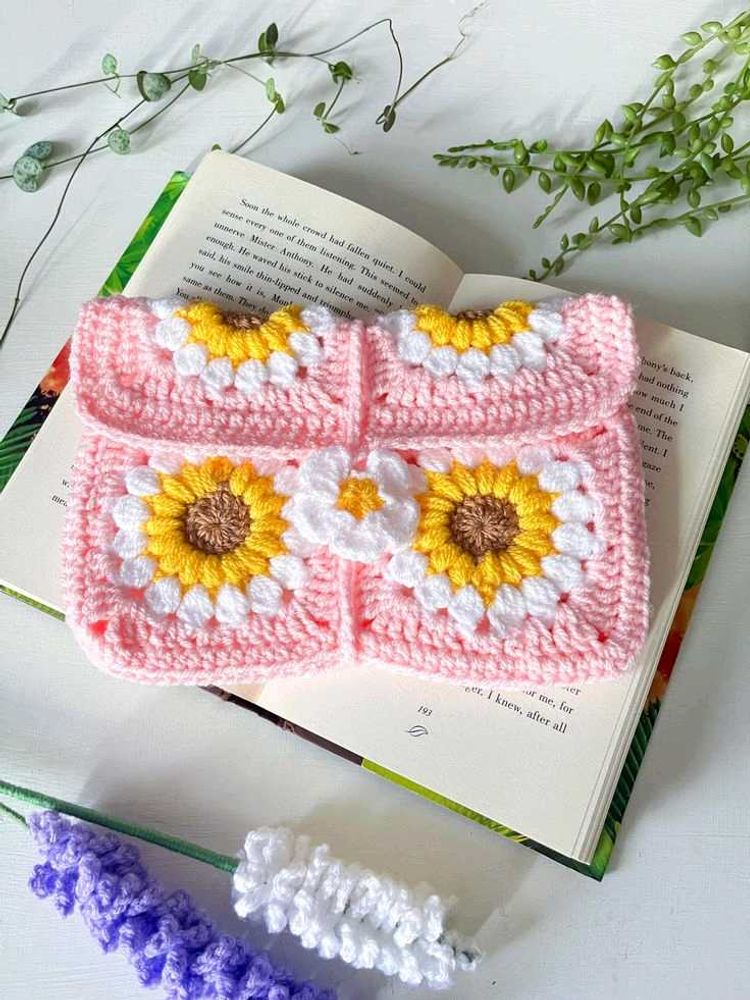 Crochet Sunflower Pouch