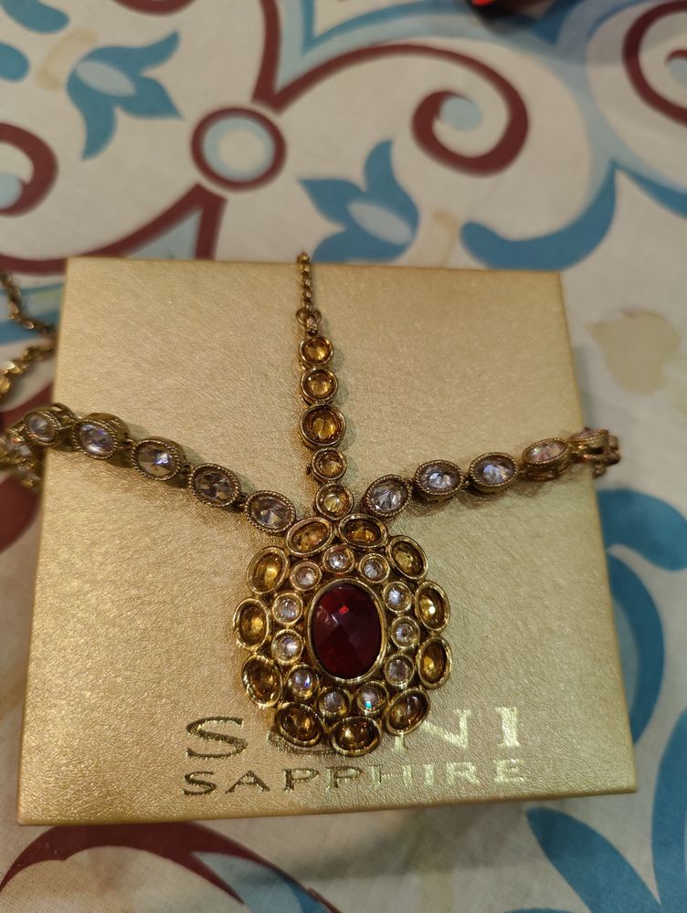 Soni Sapphire Silver Plated mathapatti