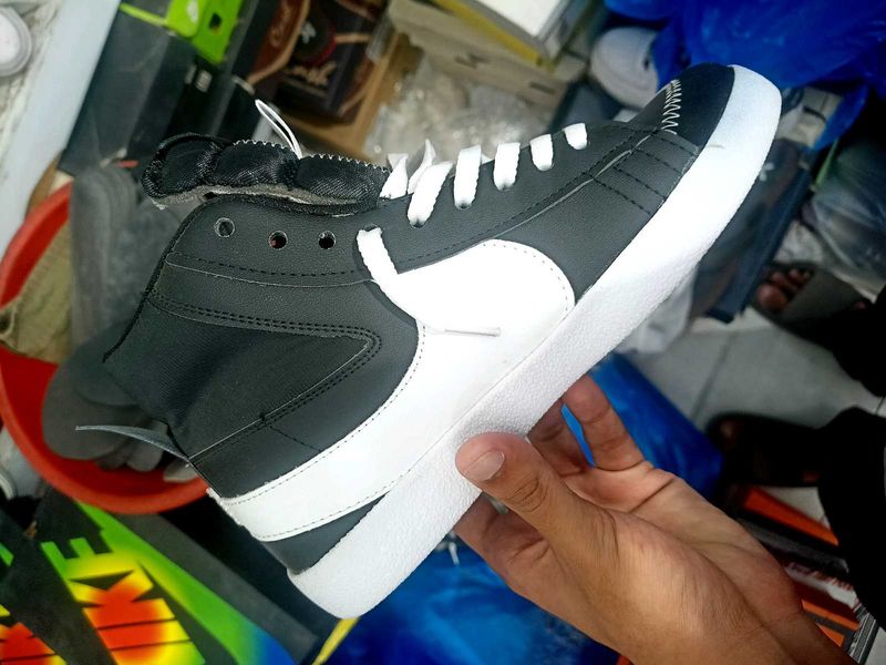 Nike mid blazer black