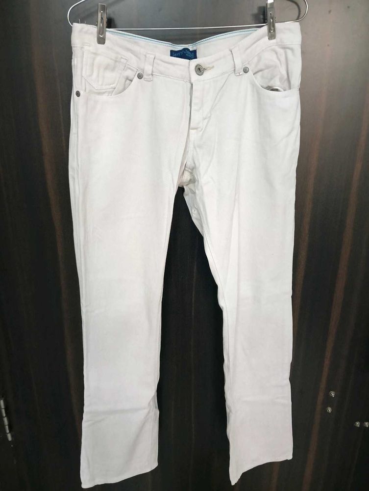 Women's White Straight Leg Jeans
