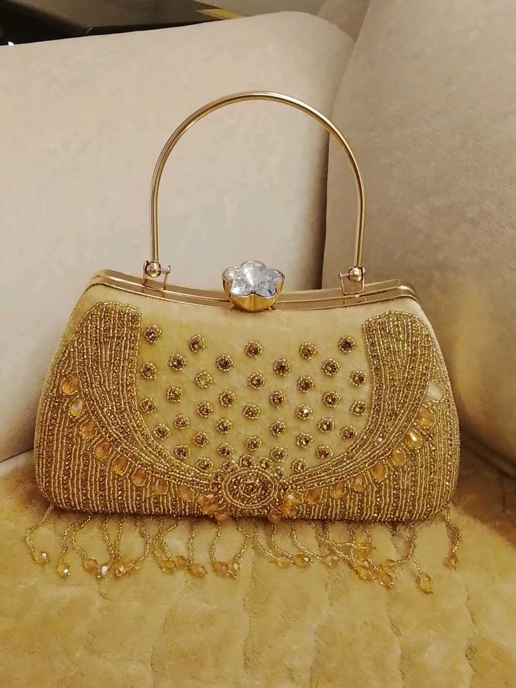 Elegant Beaded Evening Clutch