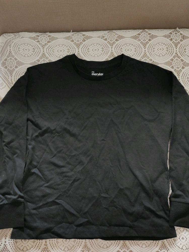 Plain Black Top ,full Sleeves