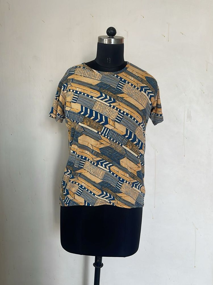 Unique Abstract Print T-Shirt
