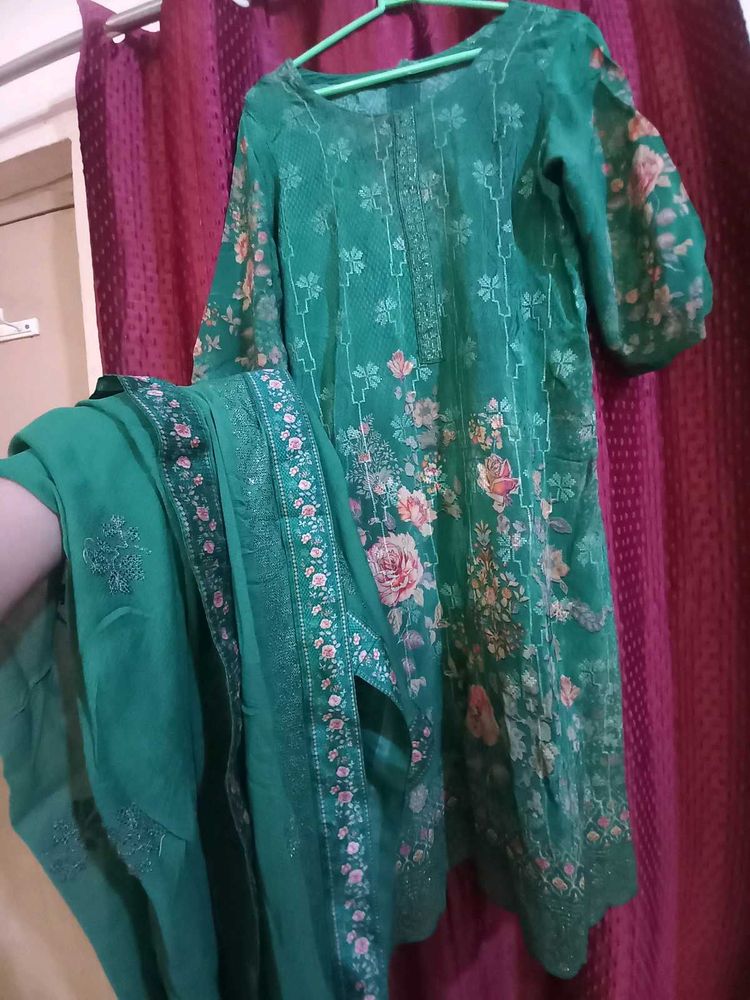 Green Floral Print Kurta with dupatta