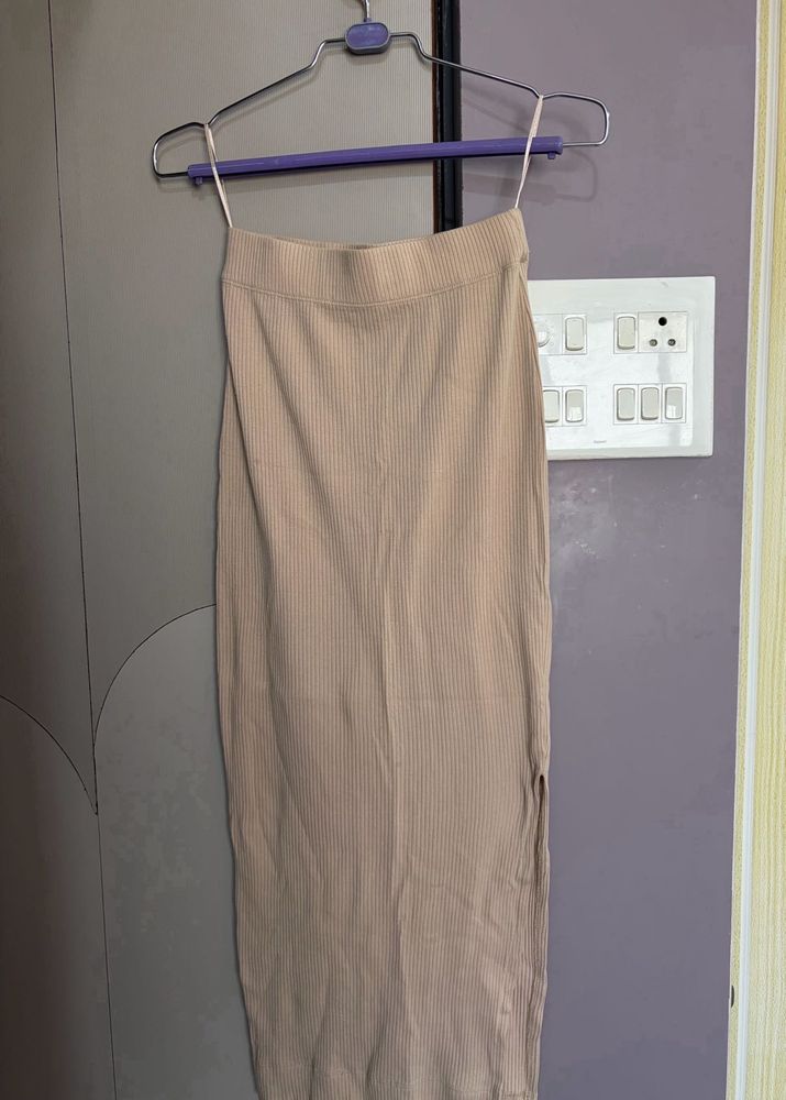 Ribbed Maxi Skirt with Side Slit