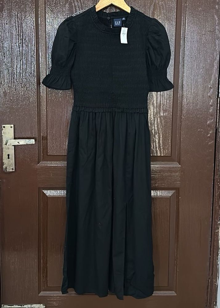GAP Black Smocked Midi Dress