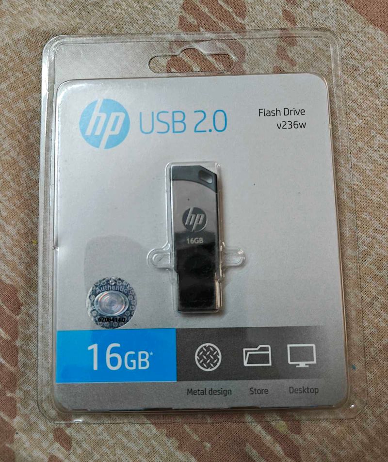 HP 16GB USB 2.0 Flash Drive v236w