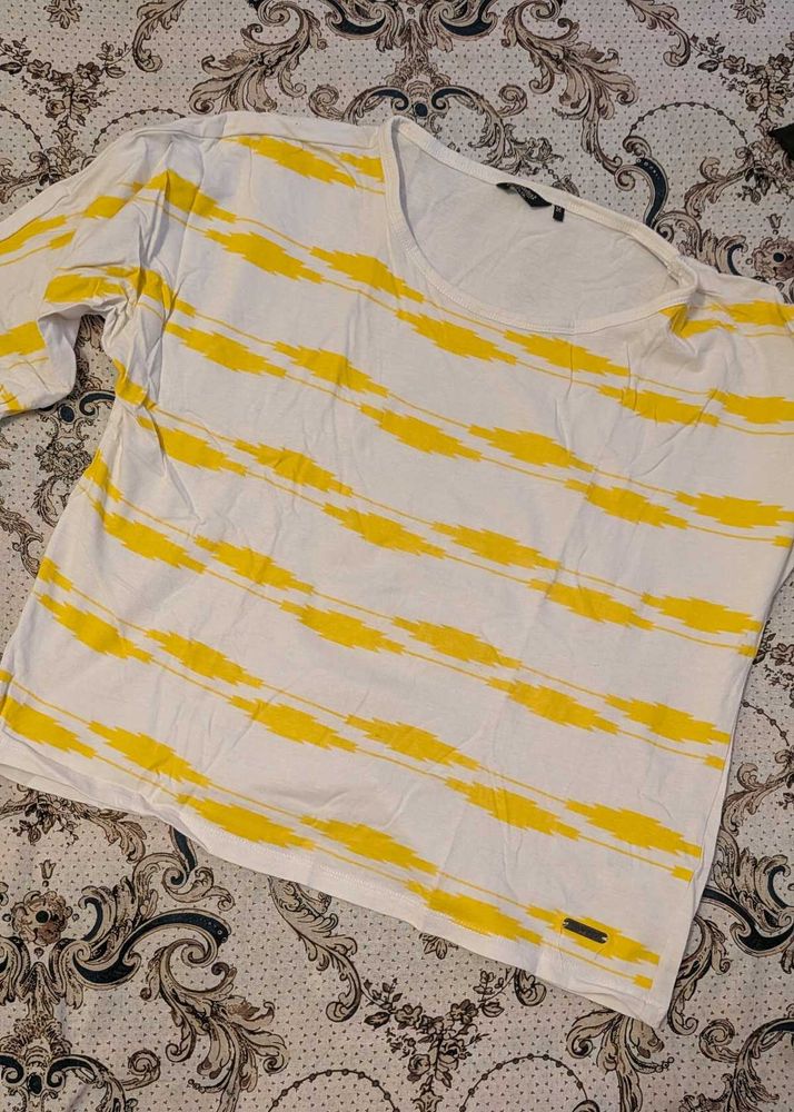 White &amp; Yellow Striped T-Shirt