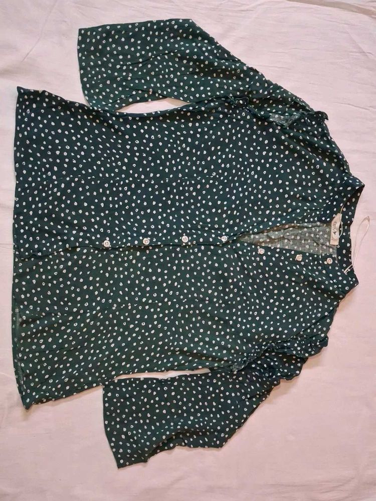 Stylish Green Dotted Button-Up top