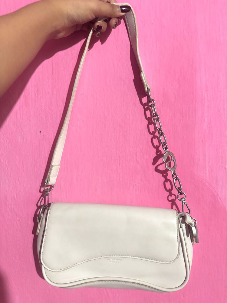 korean shoulder bag with chain detail