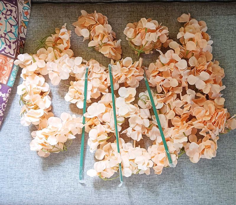 15 punch Peach Artificial Flower Garland