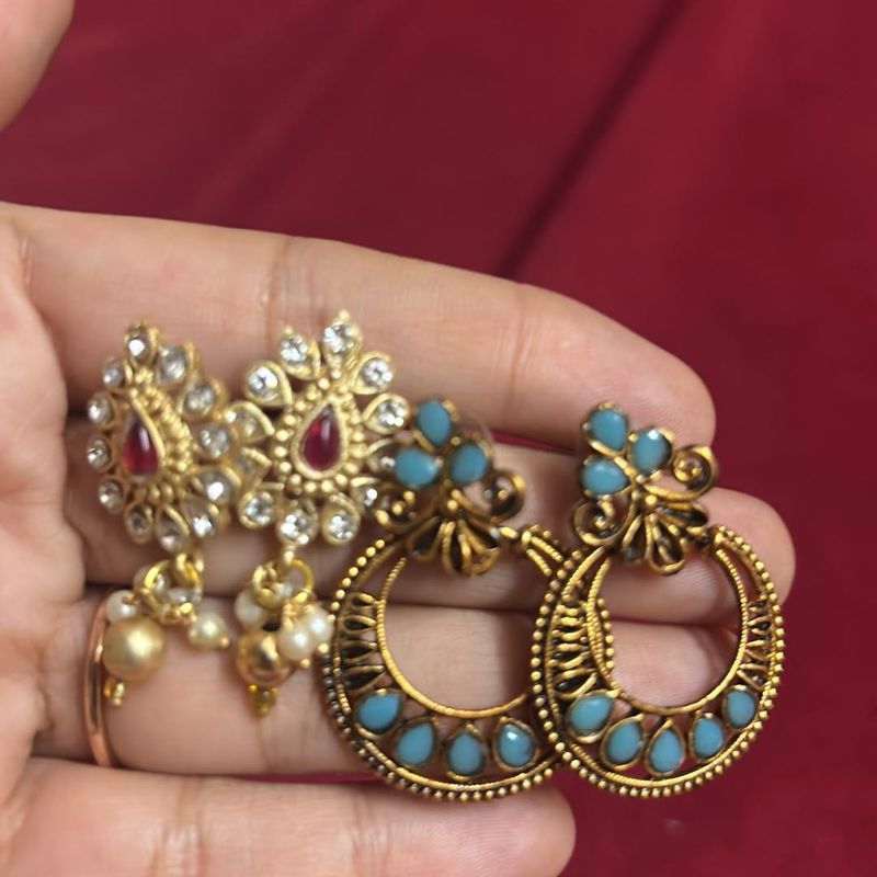 Beautiful Gold Tone Earrings Set