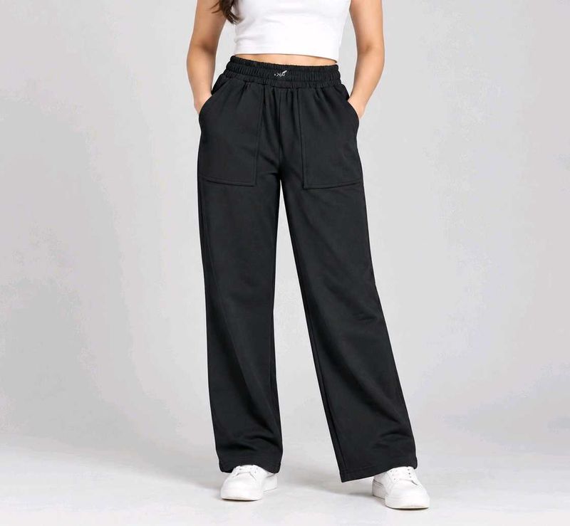 Comfortable Black Wide-Leg Sweatpants