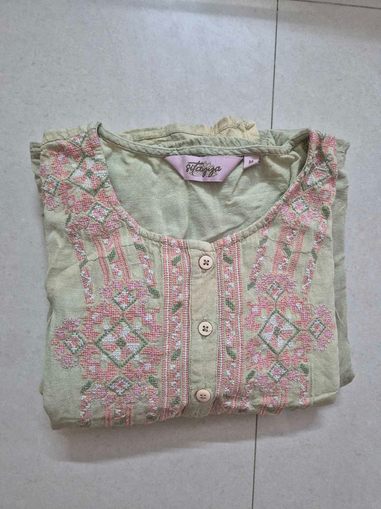 Embroidered Sitaya Kurta