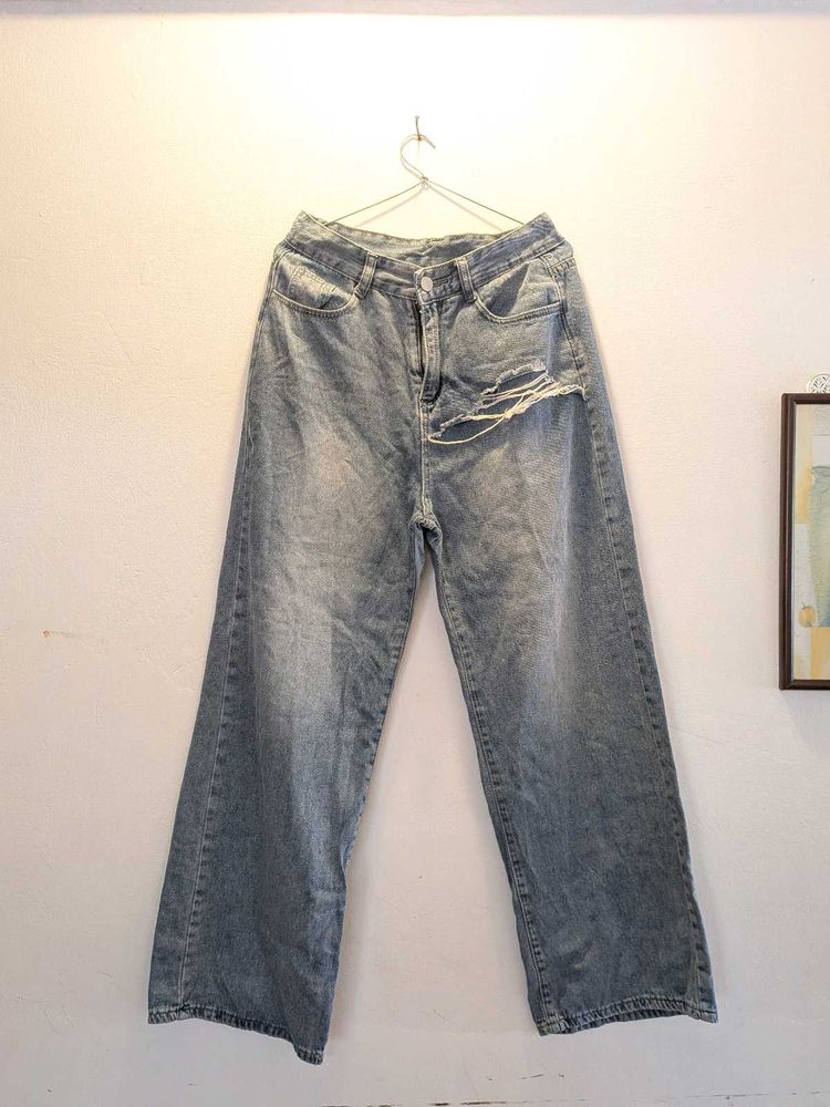 Distressed Wide Leg Jeans