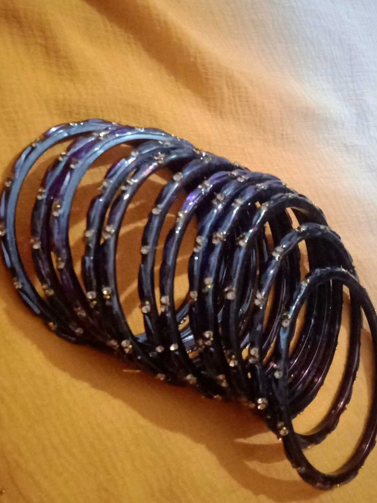 Set of Sparkly Purple Bangles(12)
