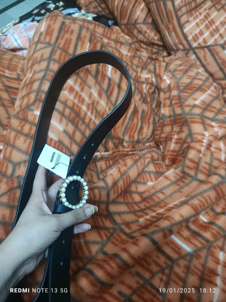 Pearl Belt With Tag