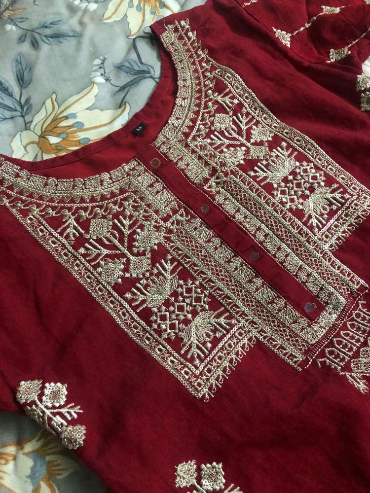 Wow Sale🥳 Embroidered Red Kurta