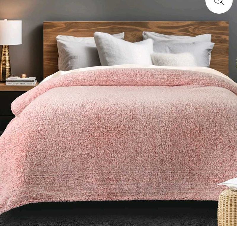 Cozy Teddy Fleece Blanket - Pink