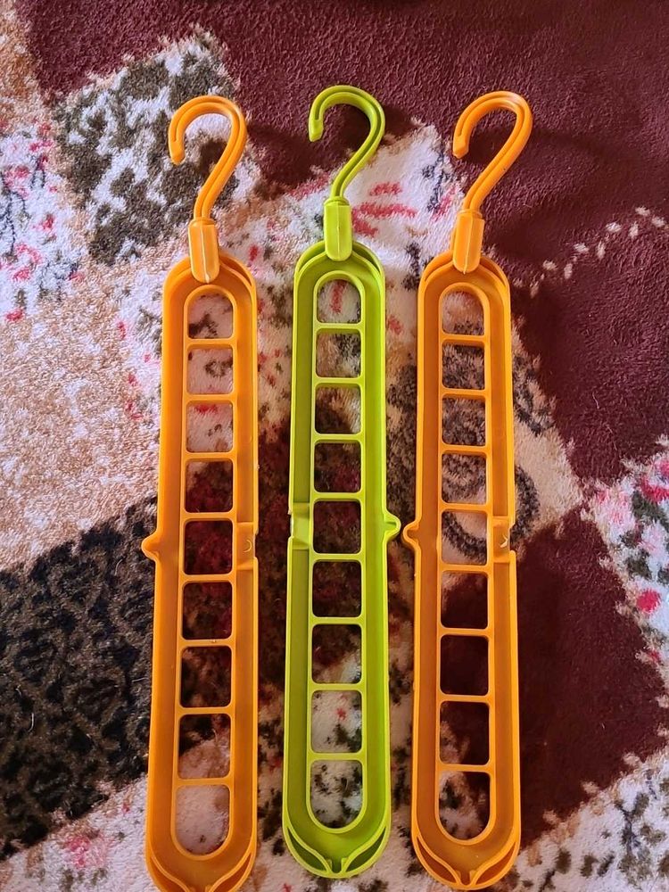 Space Saving Clothes Hangers (Set of 3)