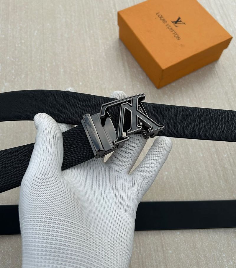 Louis Vuittion Designer Logo Belt