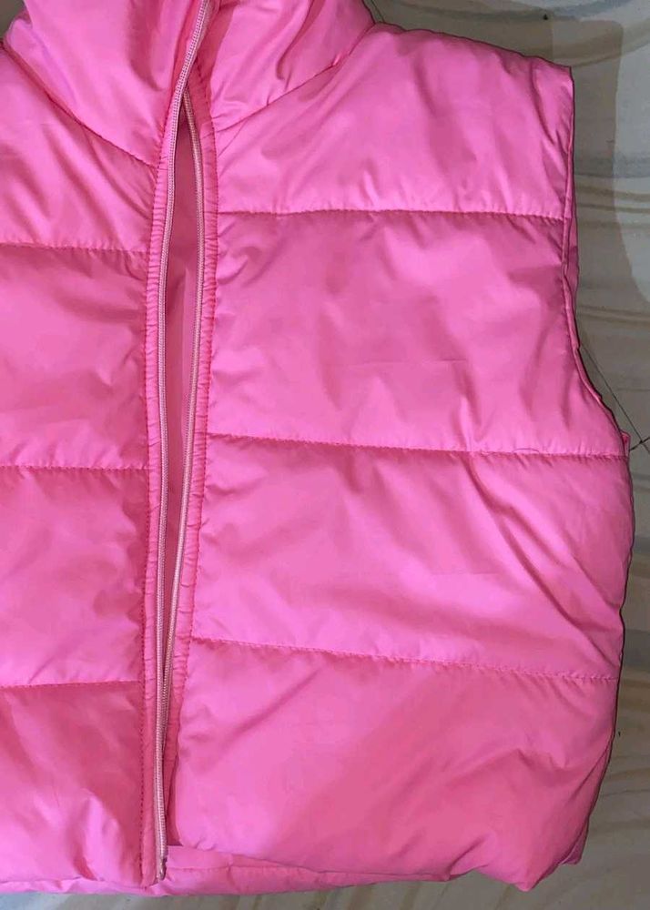 Sleeveless Crop Jacket (Baby Pink)