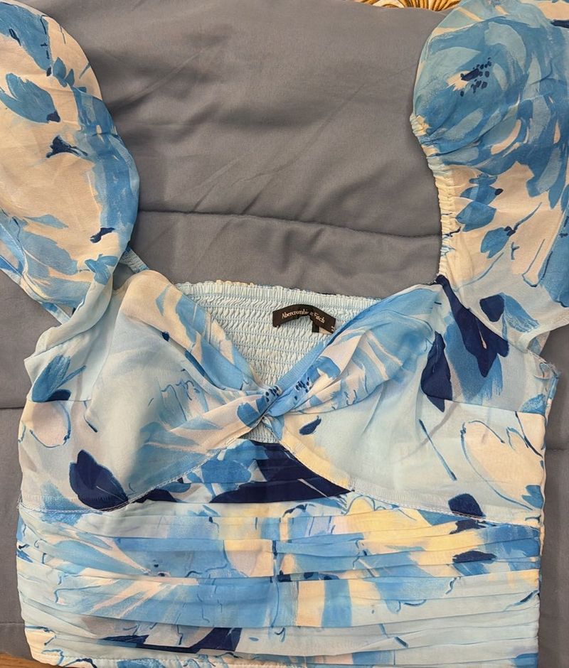 Blue Floral Twist Front Top