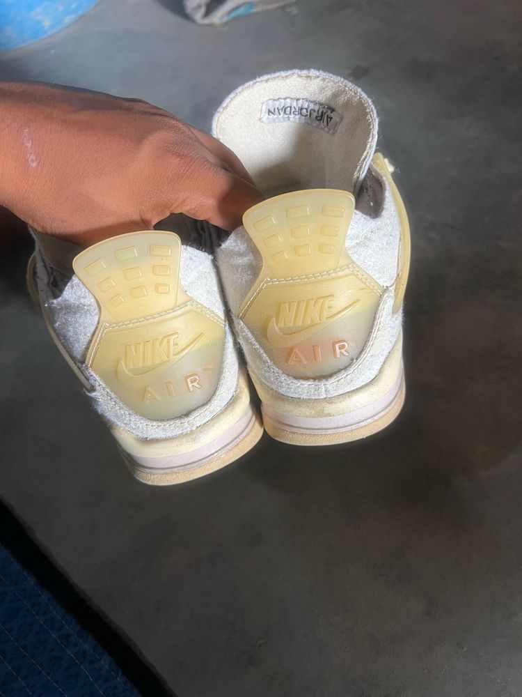 Air Jordan 4 Sneakers