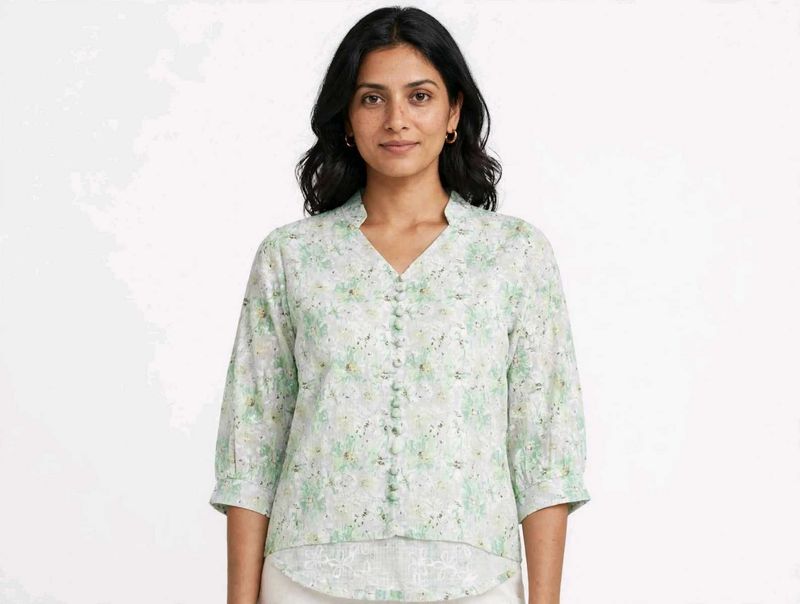 Chic Floral Print Blouse