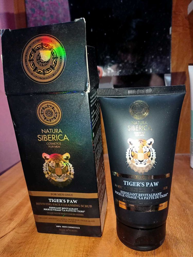 Natura Siberica Tiger's Paw Face Scrub