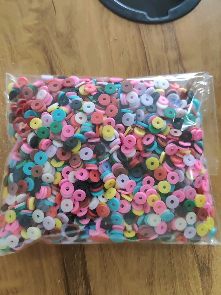 multi colour rubber beads