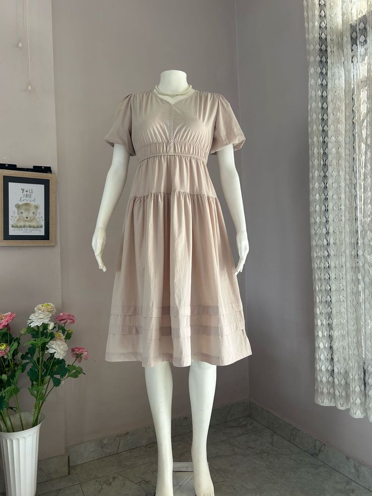 Elegant Beige Tiered Midi Dress