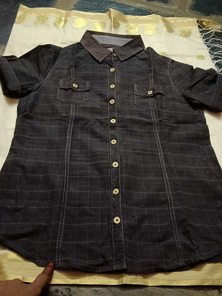 Checked dull black women Shirt