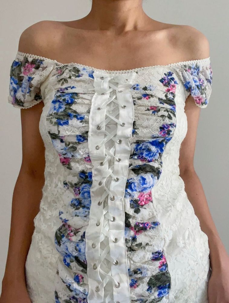 Floral Lace-Up corset style top
