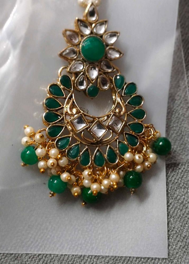 Stunning Green Maang Tikka