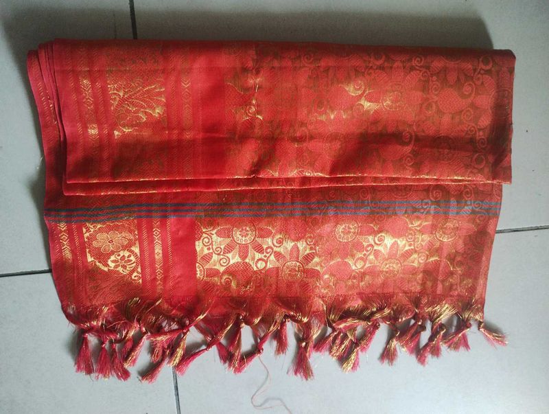 red dupatta/ shawl