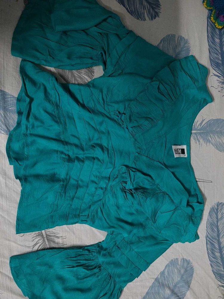 Teal Bell Sleeve Top size S- M