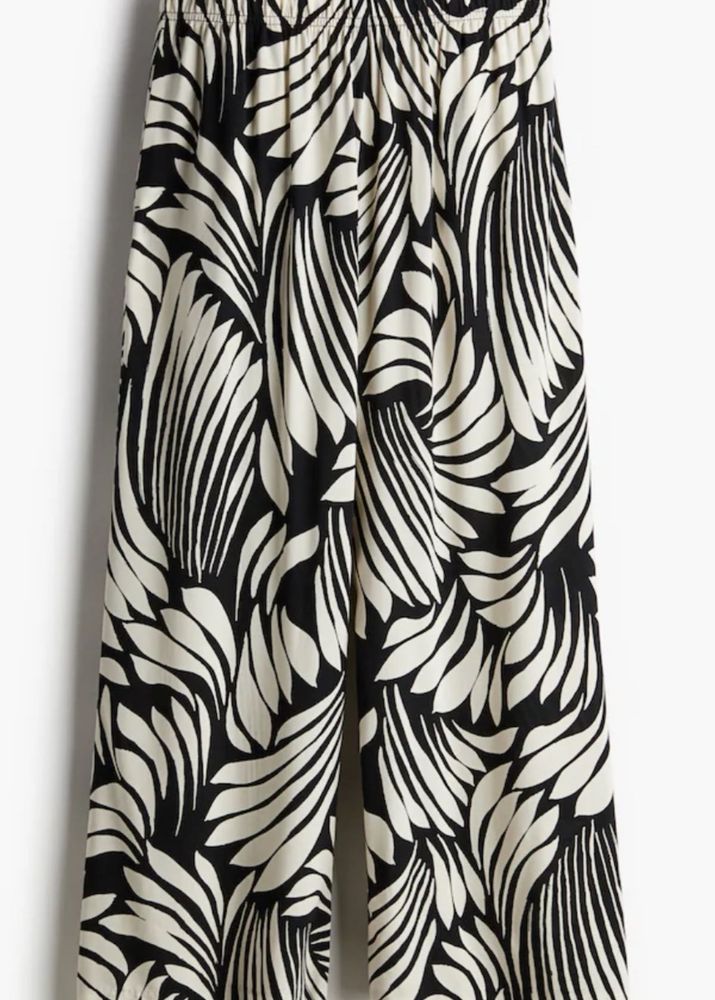 H&amp;M Monochrome Leaf Print Wide Leg Pants