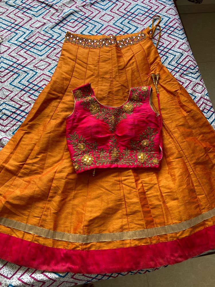 Lenga Choli With Padded Blouse And Contrast Dupata