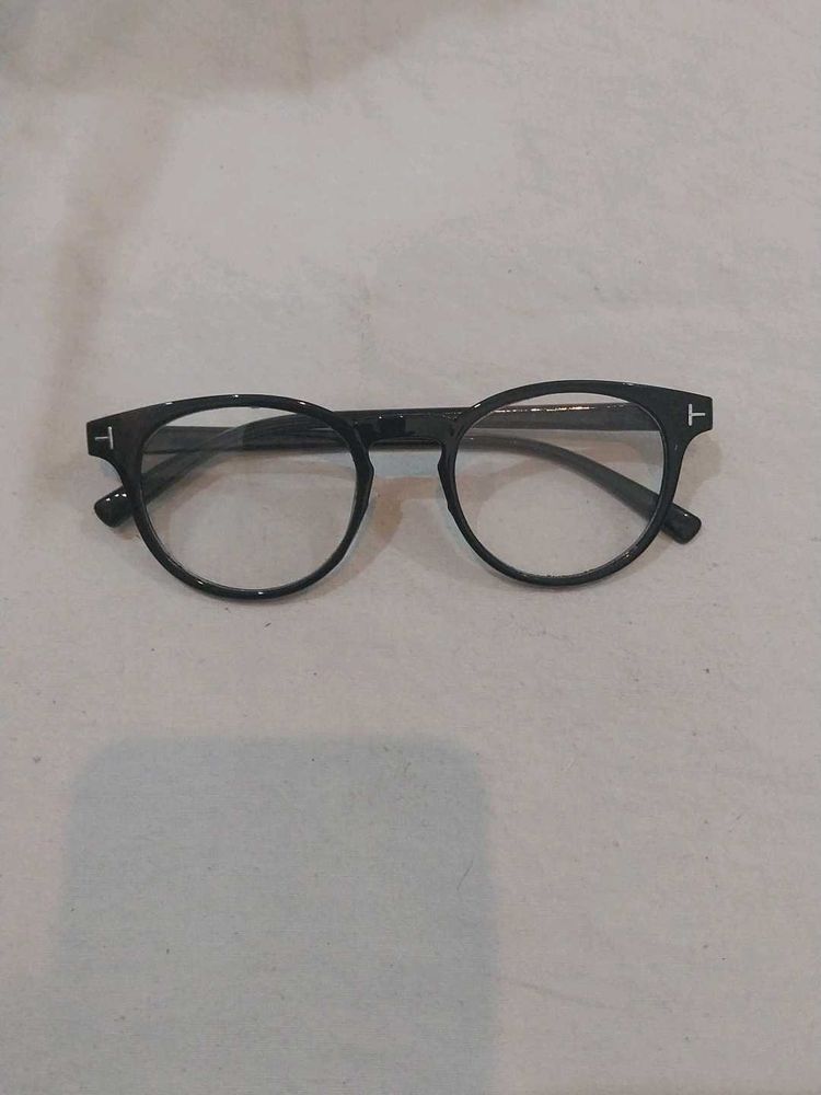 Stylish Round Black Eyeglasses