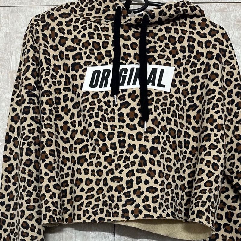 H&amp;M Leopard Print Cropped Hoodie