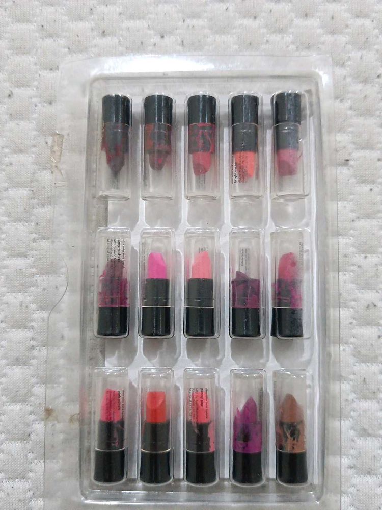 Avon Ultra Color Bold Mini Lipstick Set