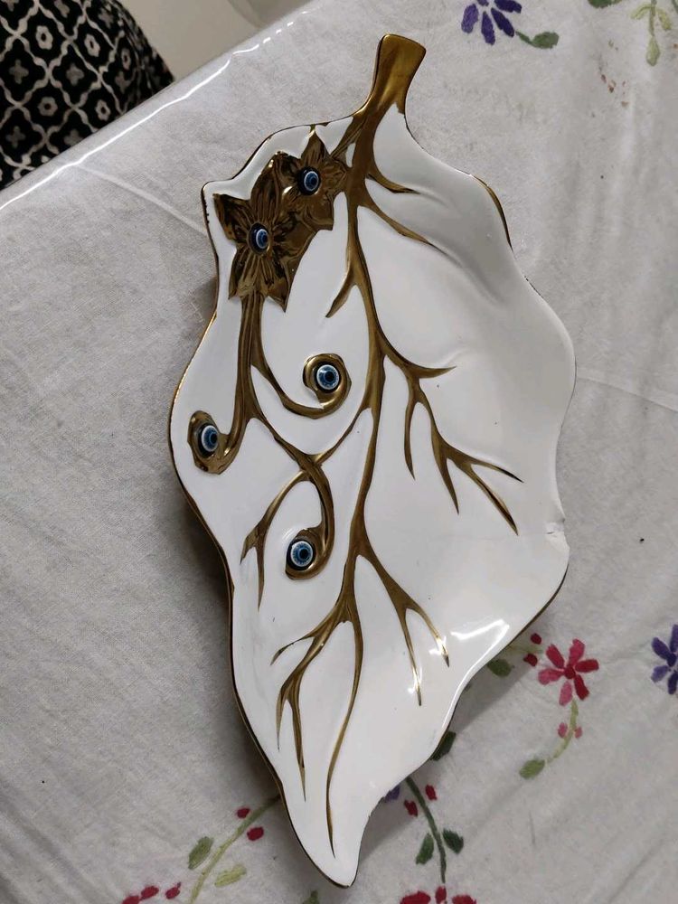 Imported Leaf Shaped Decorative Plate