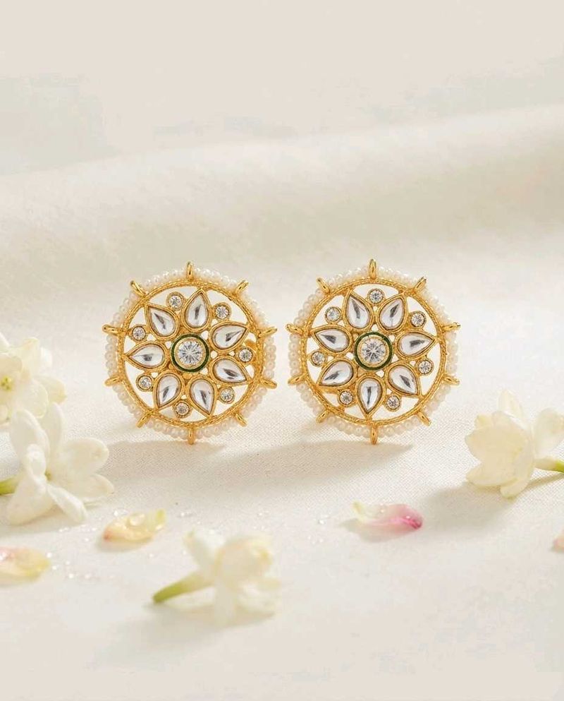 Exquisite Kundan Stud Earrings
