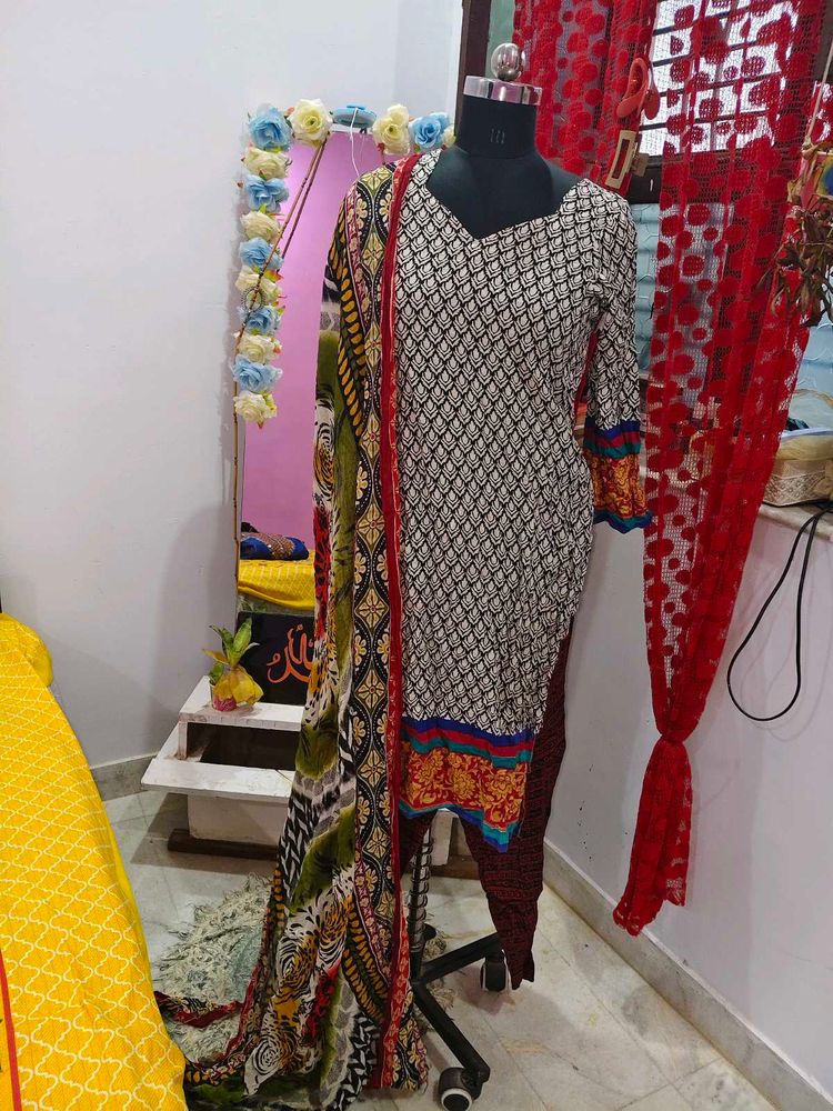 Ethnic Kurta Set with Dupatta
