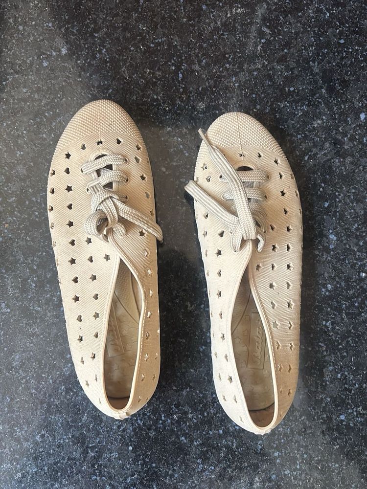 Cute Beige Bata Perforated Flats