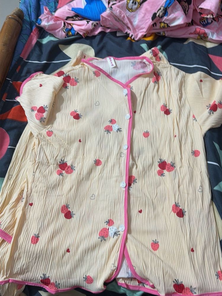 Cute Strawberry Print Pajama Top 3 piece free size